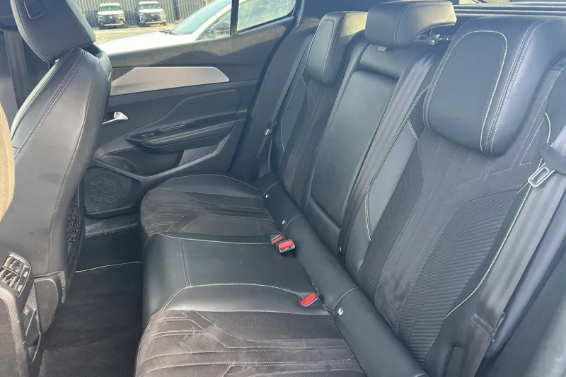 Image secondaire du véhicule 12