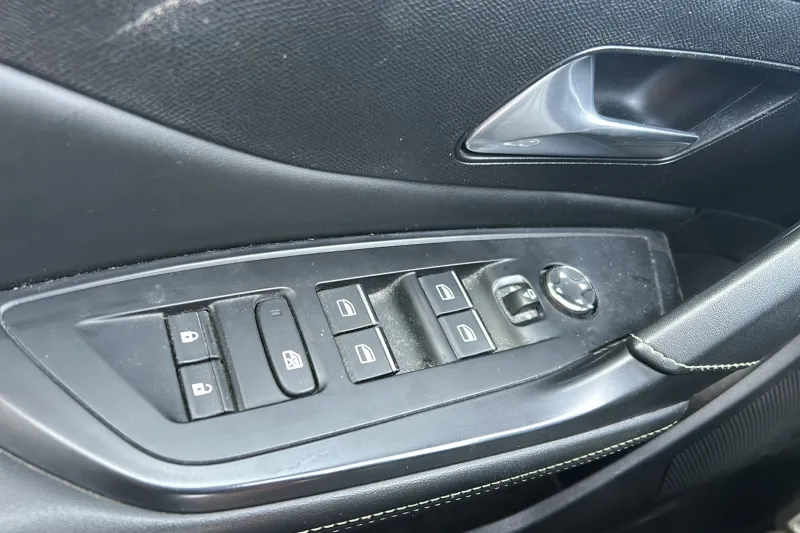 Image secondaire du véhicule 22