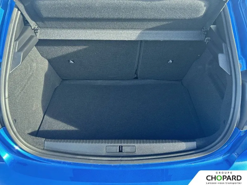 Image secondaire du véhicule 9