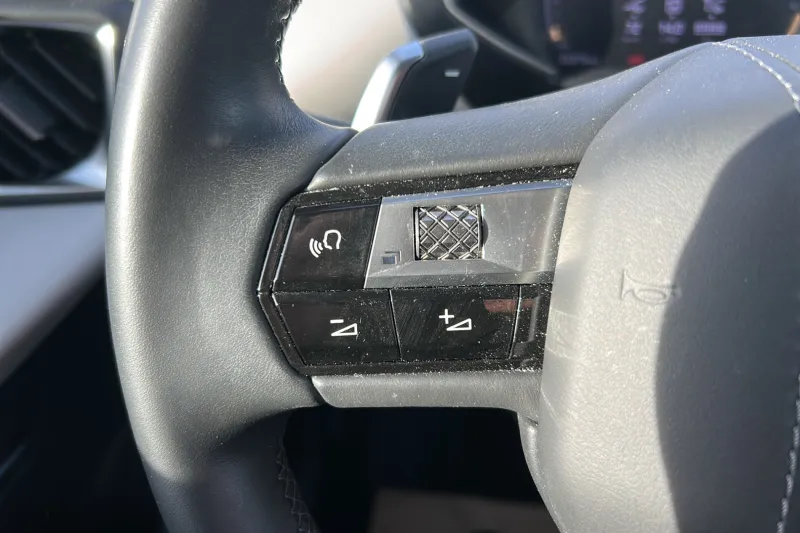 Image secondaire du véhicule 22