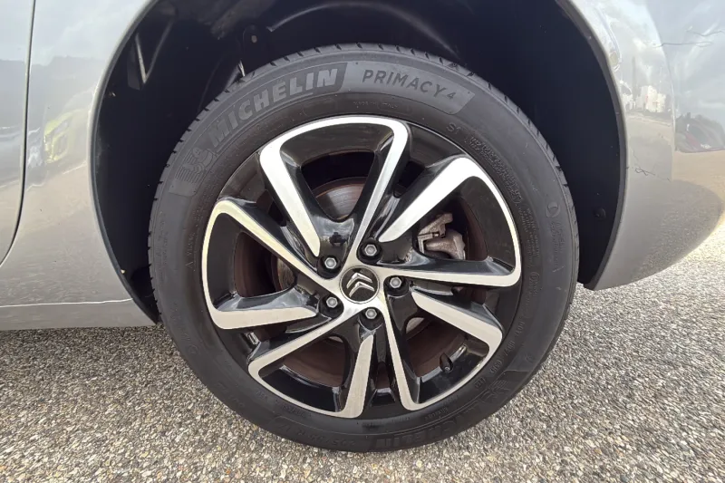 Image secondaire du véhicule 27