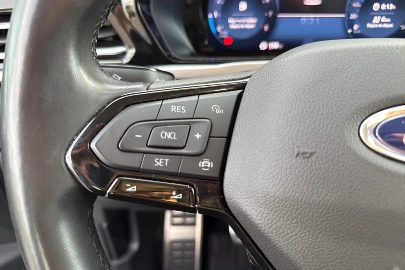 Image secondaire du véhicule 23