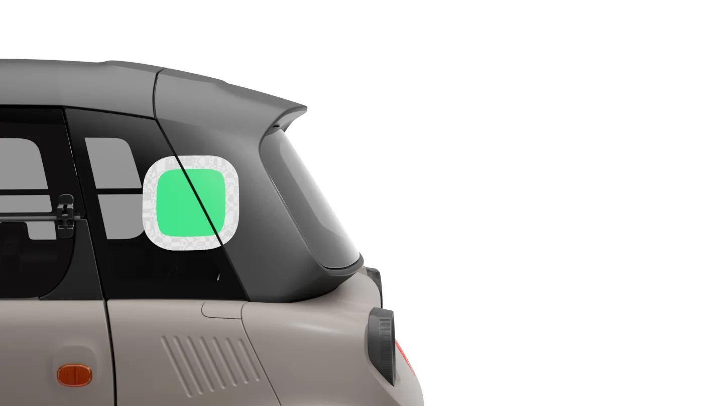 Citroën Ami Minty 2025 : détail sticker sur custode arrière