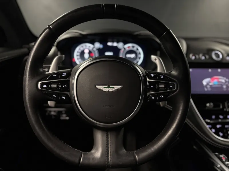 Aston Martin-DBX-d'occasion chez Aston Martin Cannes