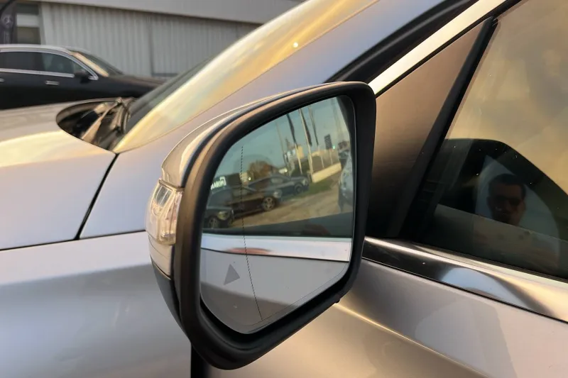 Image secondaire du véhicule 19