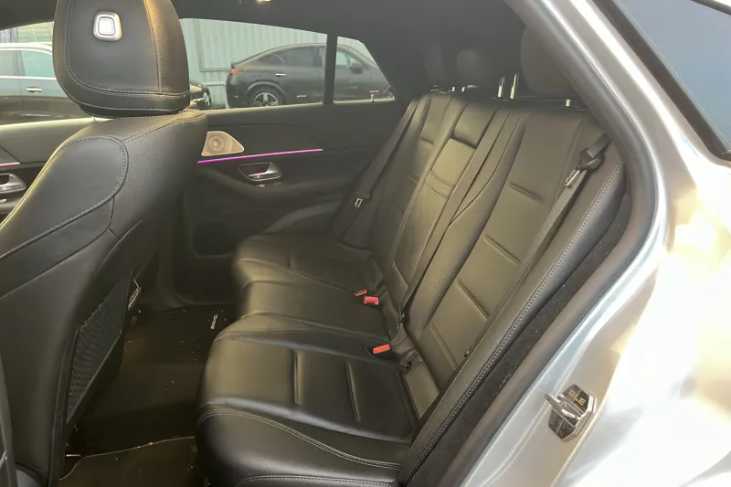 Image secondaire du véhicule 44