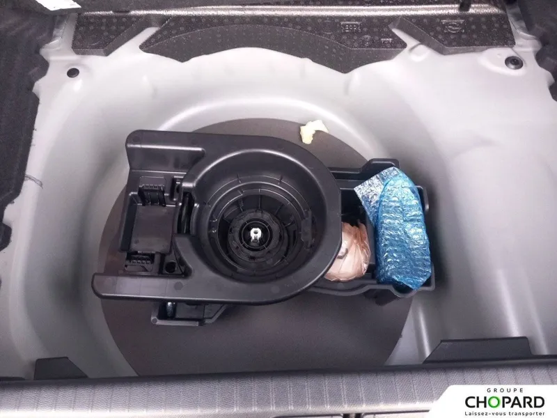 Image secondaire du véhicule 25