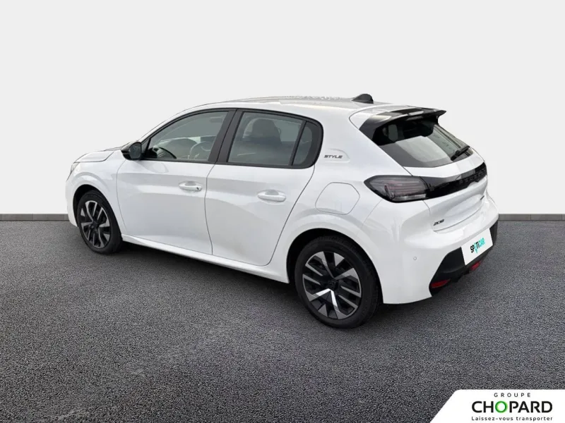 Image secondaire du véhicule 8