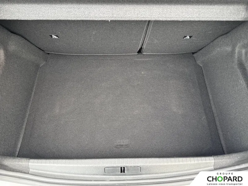 Image secondaire du véhicule 9