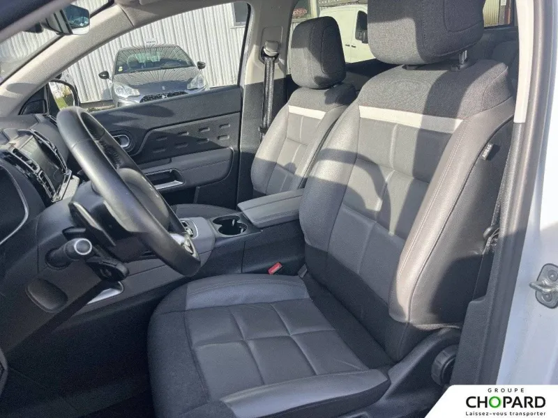 Image secondaire du véhicule 10