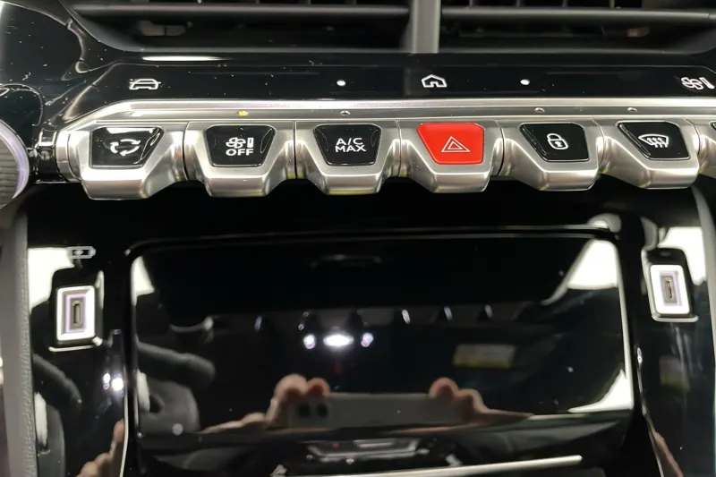 Image secondaire du véhicule 22