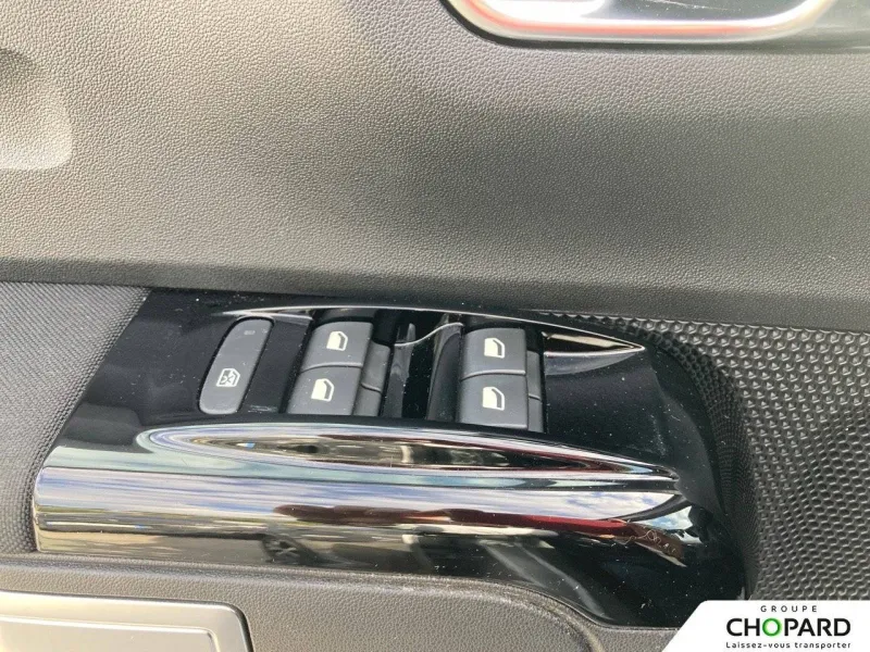 Image secondaire du véhicule 19