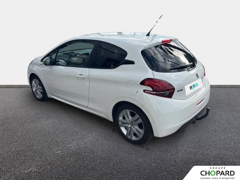 Image secondaire du véhicule 11