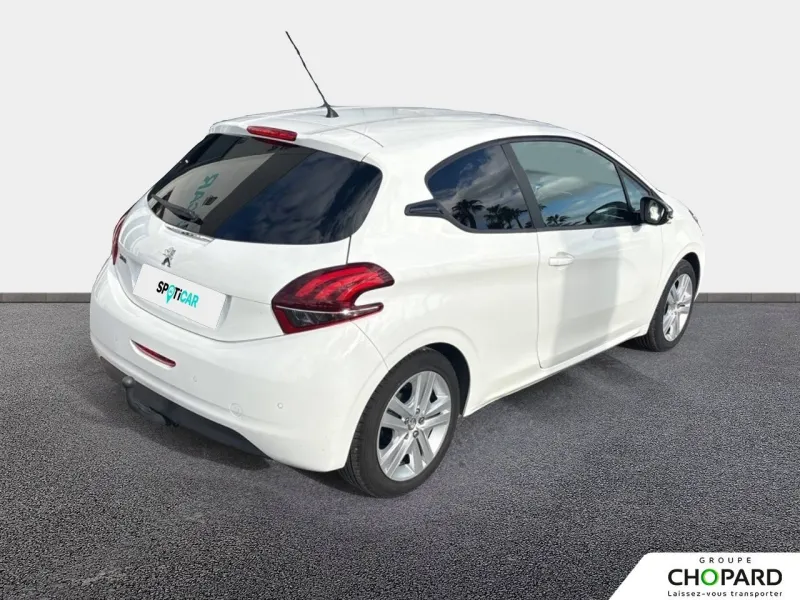 Image secondaire du véhicule 12