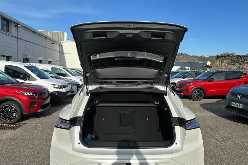 Image secondaire du véhicule 10