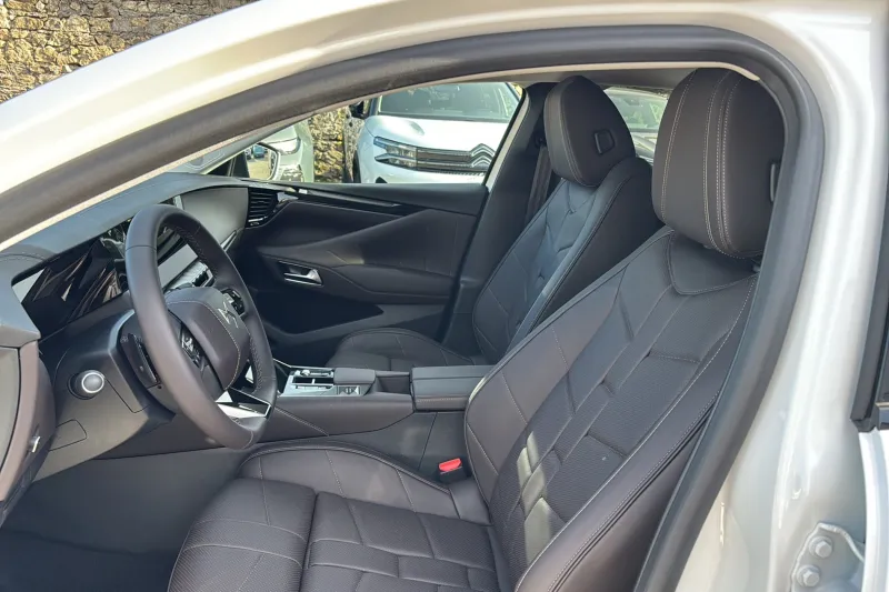 Image secondaire du véhicule 11