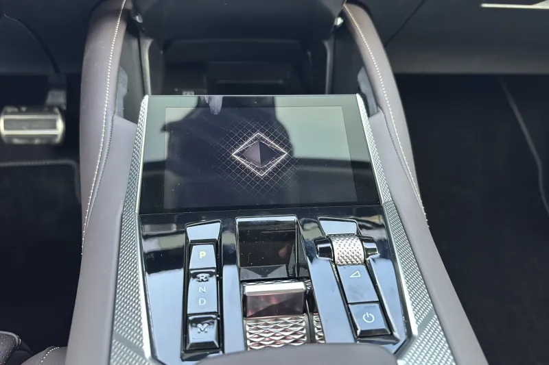 Image secondaire du véhicule 24