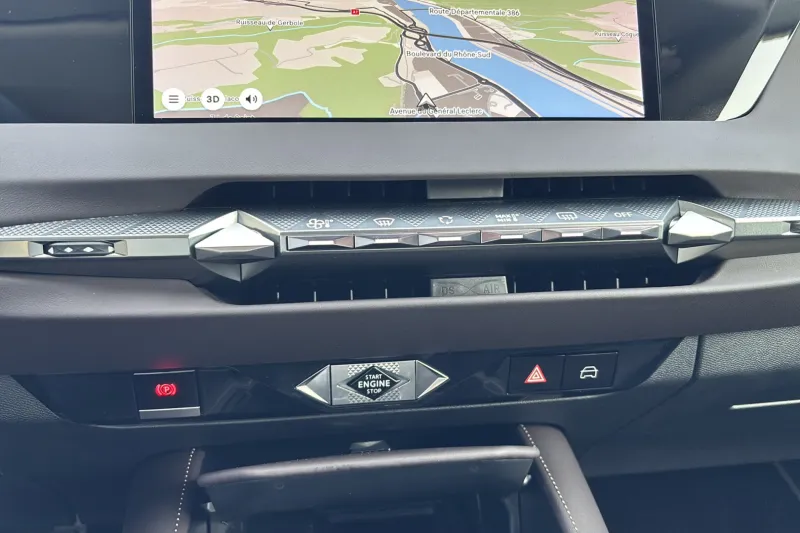 Image secondaire du véhicule 30