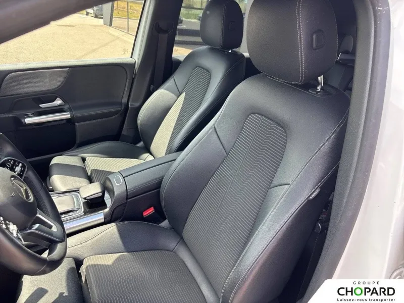 Image secondaire du véhicule 12