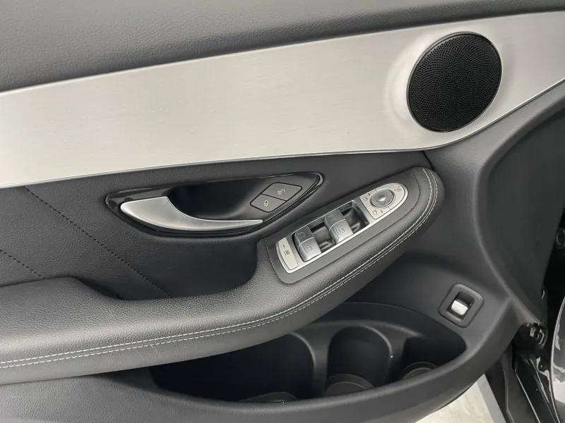 Image secondaire du véhicule 26