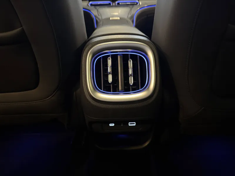 Image secondaire du véhicule 23