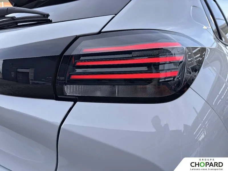 Image secondaire du véhicule 12