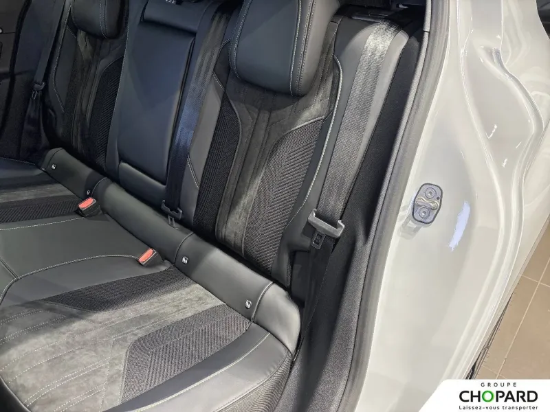 Image secondaire du véhicule 20