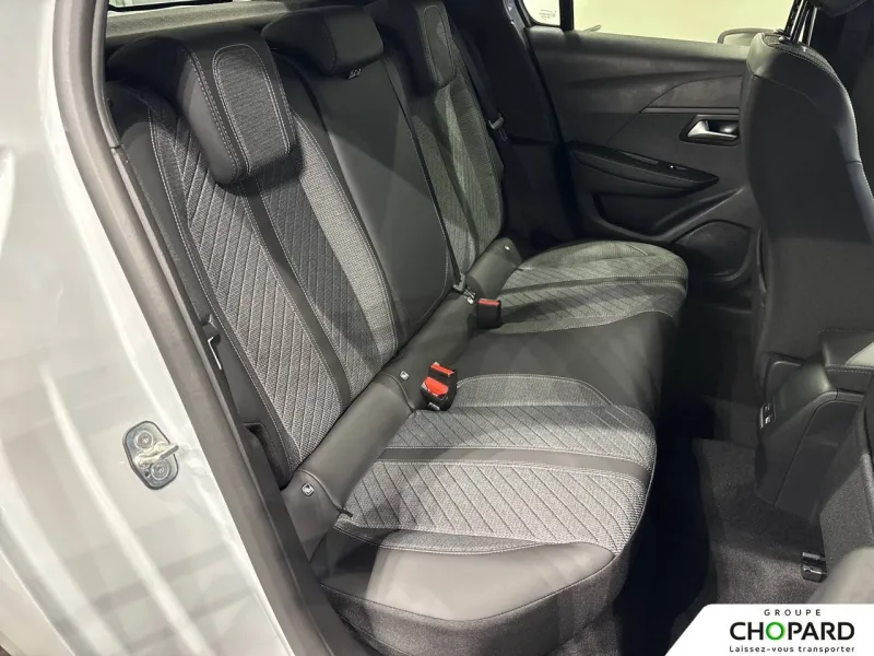 Image secondaire du véhicule 30