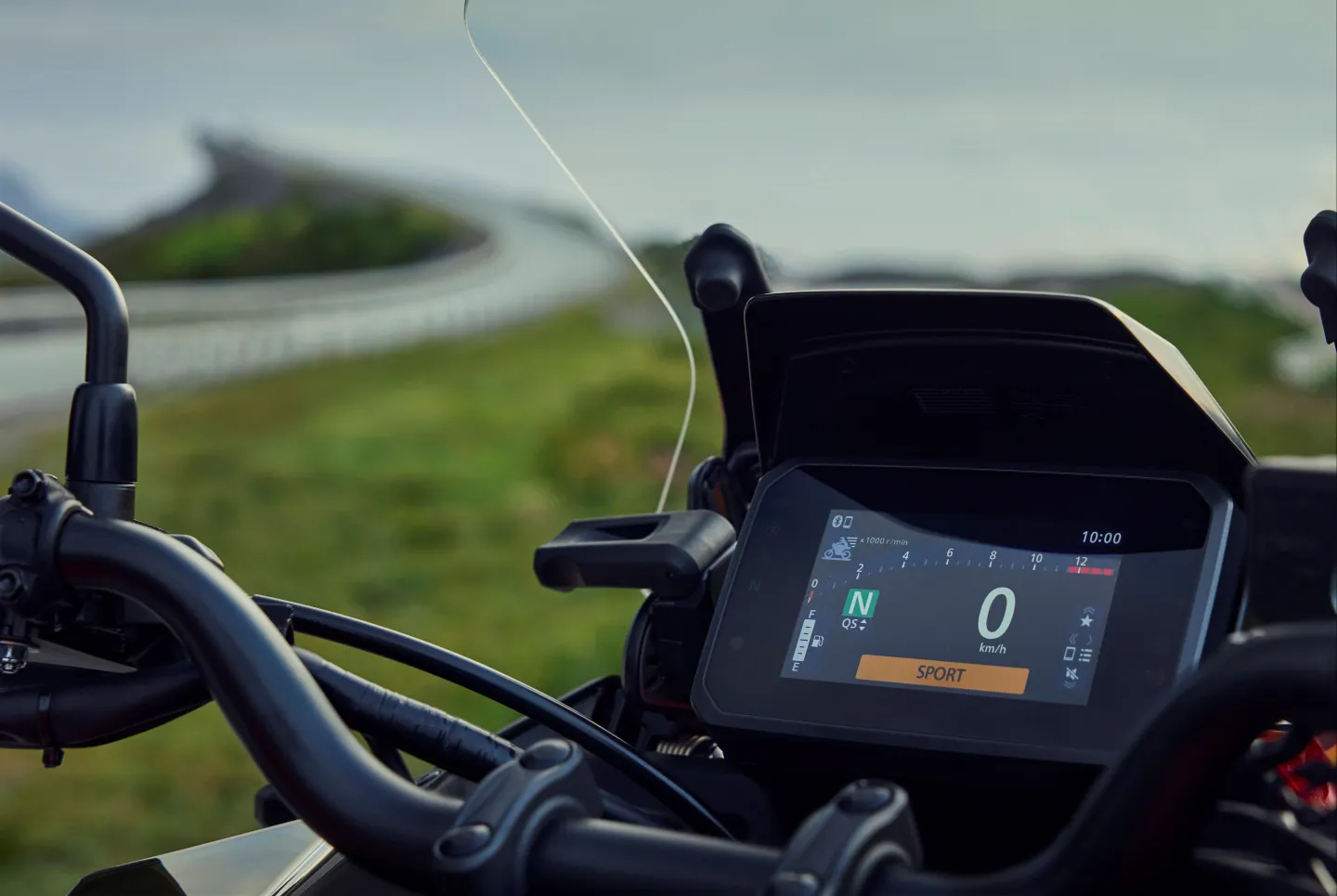 Honda CB1000GT : Ecran TFT