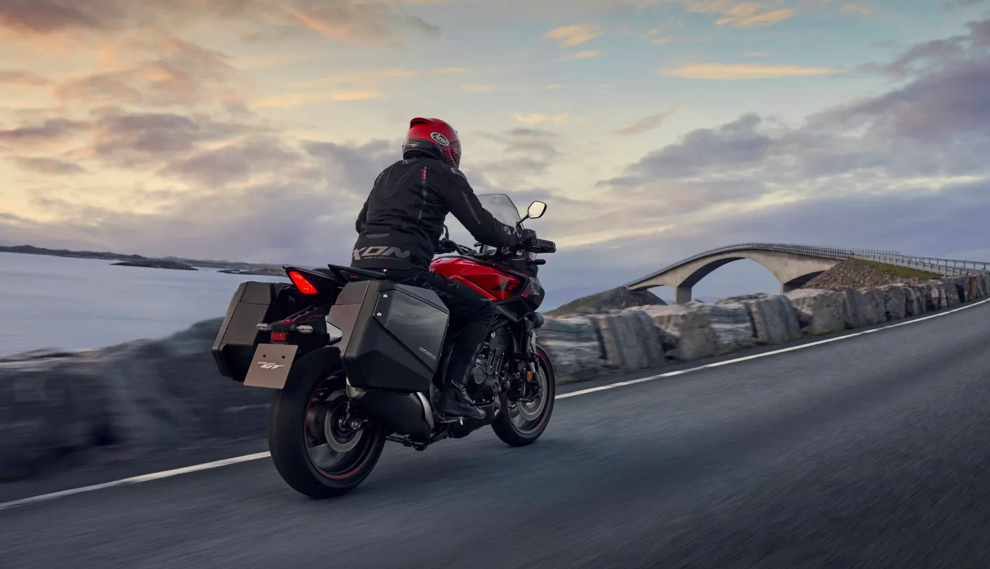 Honda CB1000GT : route 3/4 Arrière