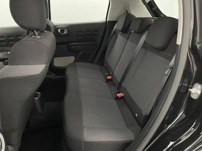 Image secondaire du véhicule 40