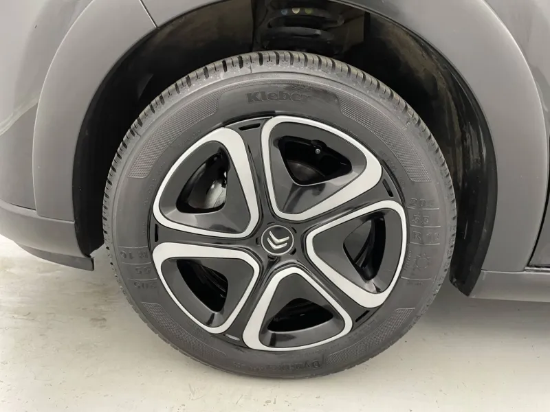 Image secondaire du véhicule 42