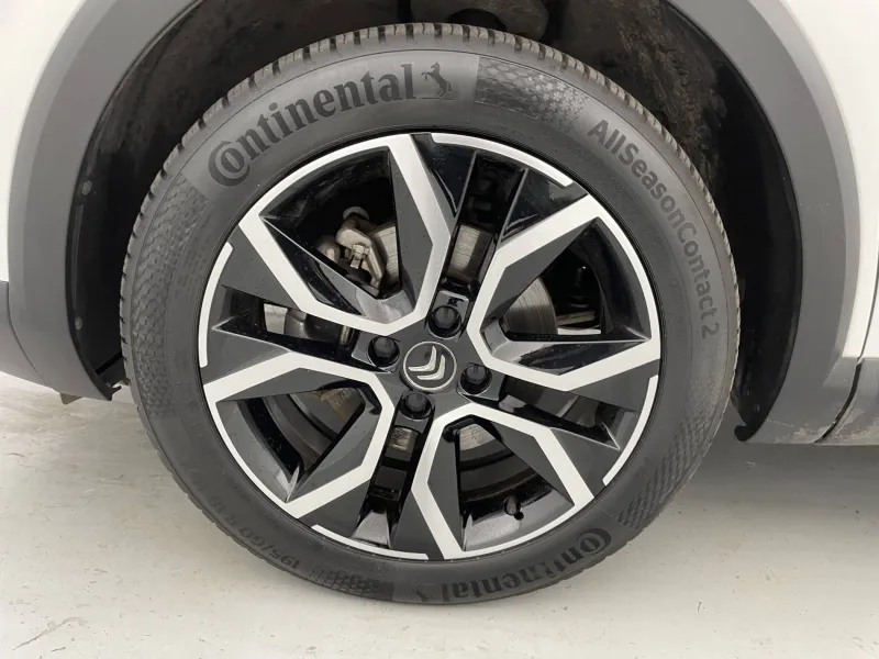 Image secondaire du véhicule 18