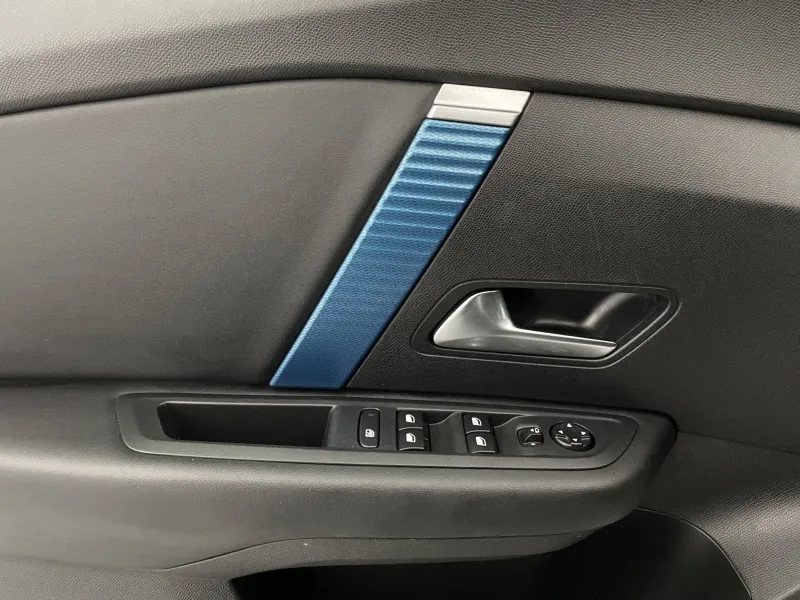 Image secondaire du véhicule 30