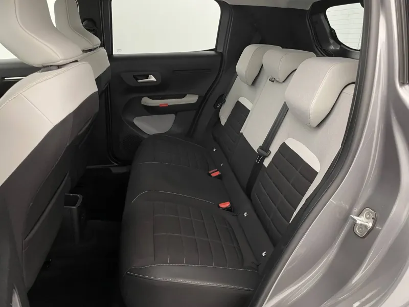 Image secondaire du véhicule 16