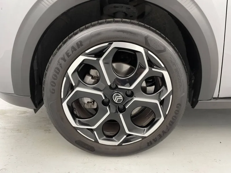 Image secondaire du véhicule 18