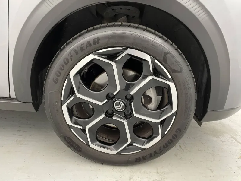 Image secondaire du véhicule 19