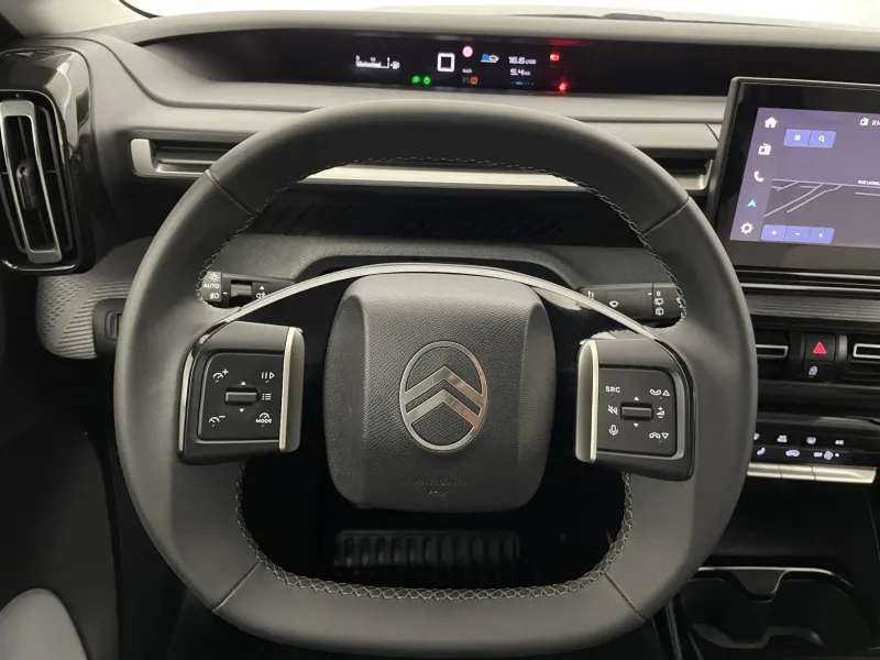 Image secondaire du véhicule 24