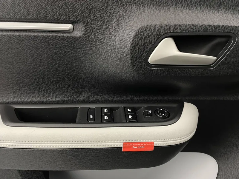 Image secondaire du véhicule 30