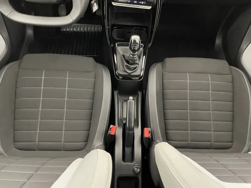 Image secondaire du véhicule 32