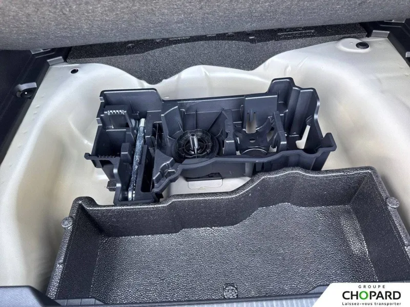 Image secondaire du véhicule 25