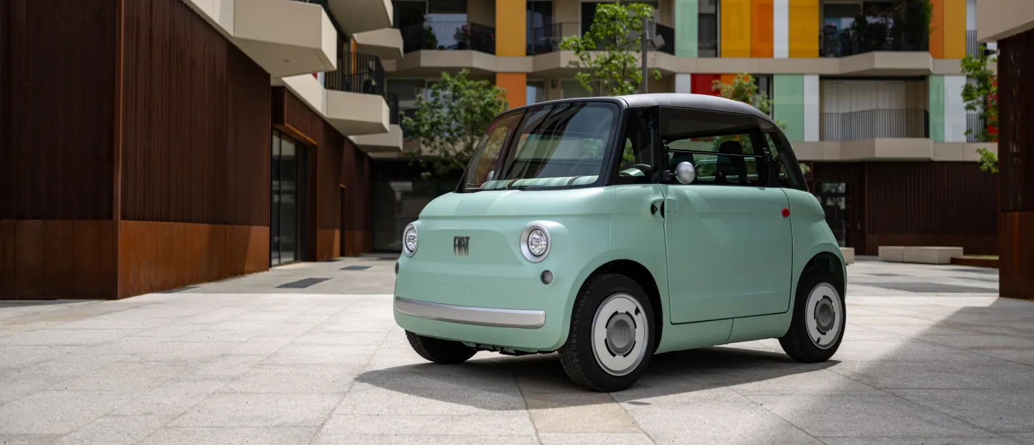 Fiat Topolino 2023 : trois quarts avant gauche statique