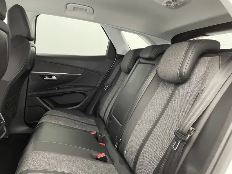 Image secondaire du véhicule 16