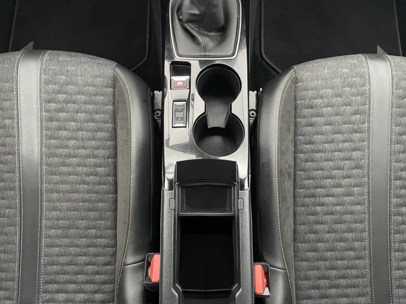 Image secondaire du véhicule 32