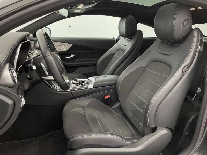 Image secondaire du véhicule 40