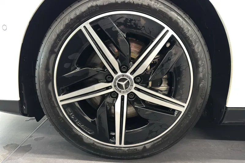 Image secondaire du véhicule 13