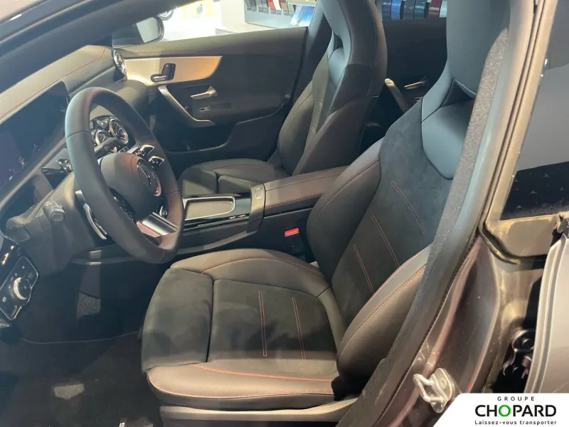 Image secondaire du véhicule 11