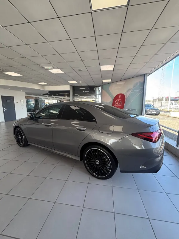 Image secondaire du véhicule 11