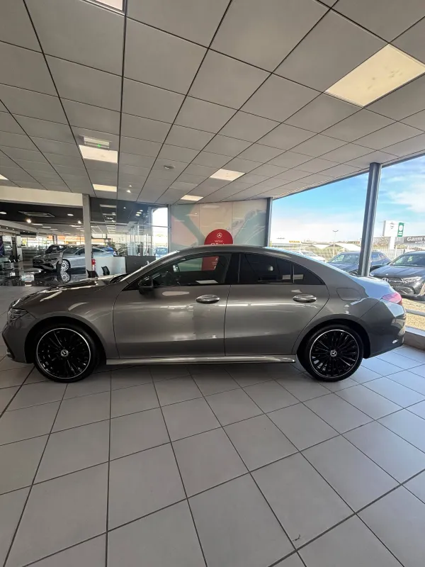 Image secondaire du véhicule 12