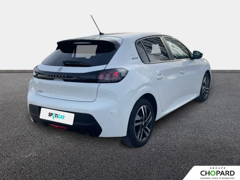 Image secondaire du véhicule 9